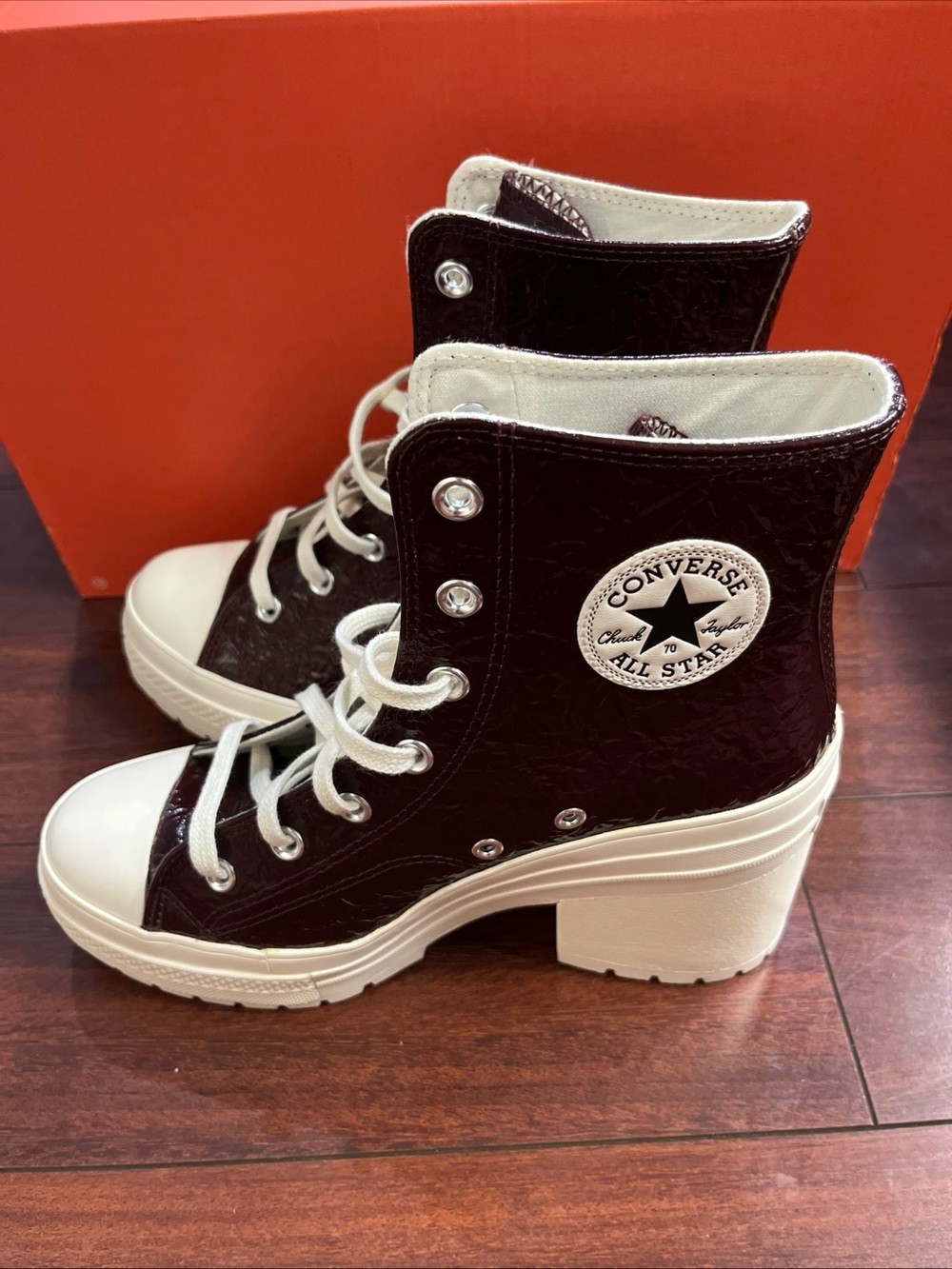 Womens 9.5 Converse Chuck 70 De Luxe Heel Crinkle Leather Boot HALF BOX A13387C